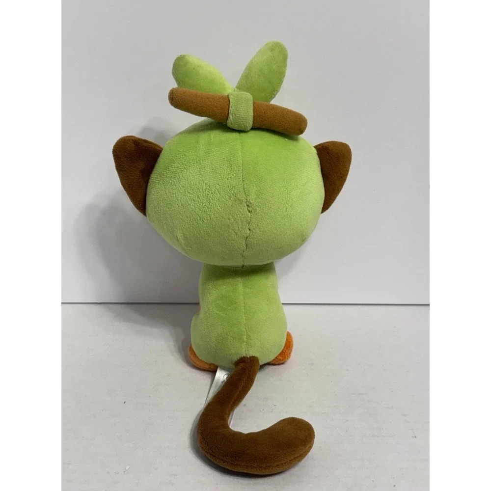 Pokemon grookey center